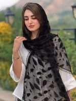 شال حریر گل  برجسته مخمل وارداتی(1592)